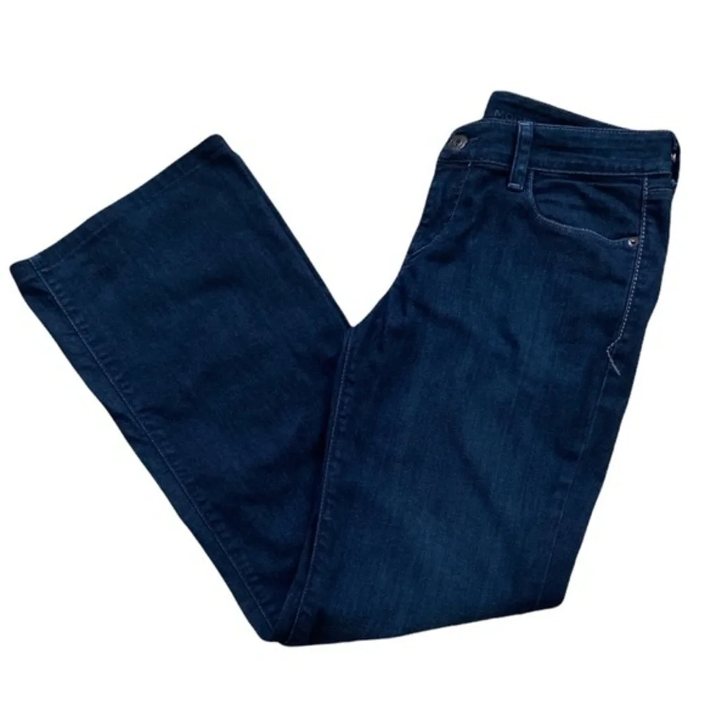 Eddie‎ Bauer Women’s Modern Fit Jeans Sz. 6R